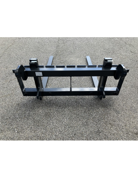 Palettengabel Frontlader (EURO Aufnahme) Rahmenbreite 1200mm mit 4 Zinkenbuchsen und 2 Strohspießen 1000mm