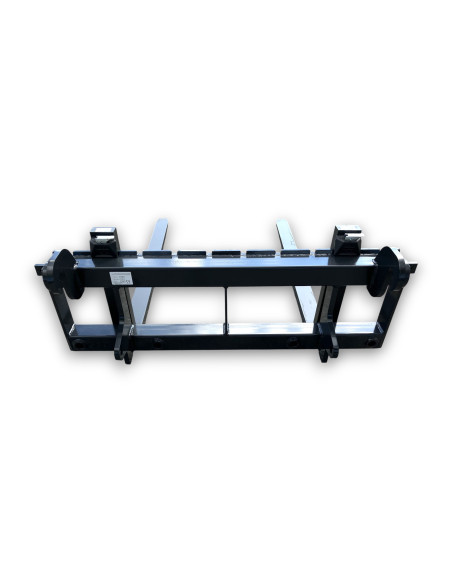 Palettengabel Hoflader (herstellerspezifische Aufnahme) Rahmenbreite 1200mm mit 4 Zinkenbuchsen und 2 Strohspießen 1000mm