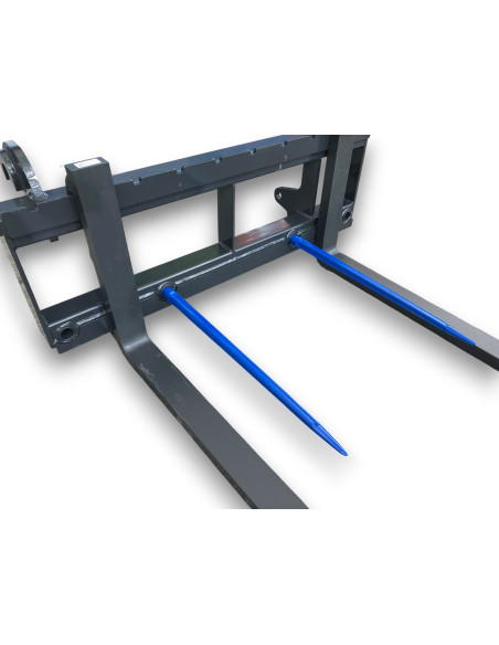 Palettengabel Frontlader (EURO Aufnahme) Rahmenbreite 1200mm mit 4 Zinkenbuchsen und 2 Strohspießen 1000mm