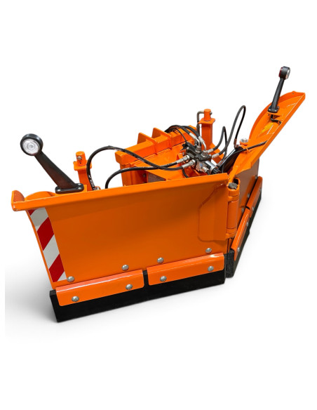 Schneepflug Vario Kommunal mit Anfahrschutz – Kommunalaufnahme / hydraulische Verstellung 30°
